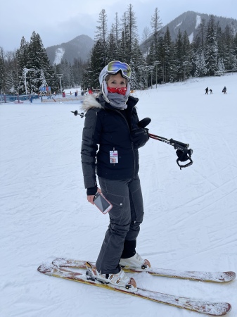 Jolene Skiing Fernie 2021