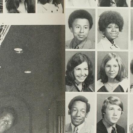 Linda Brooks' Classmates profile album