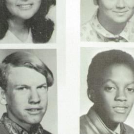 Robert Rutledge Sr.'s Classmates profile album