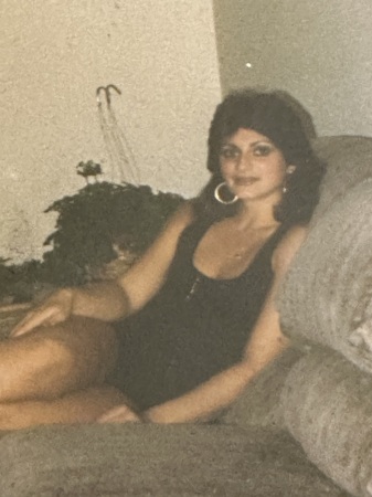 Linda Ramos' Classmates profile album