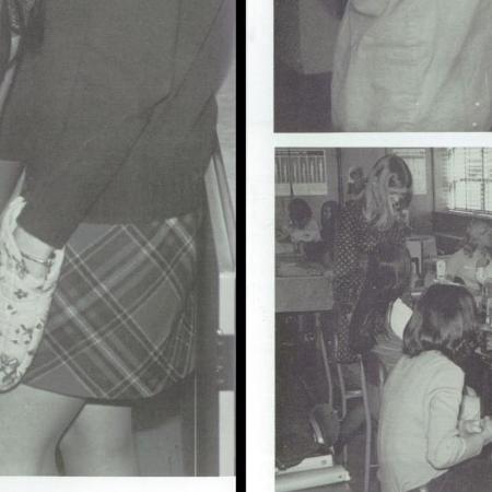 Linda Hibbert's Classmates profile album