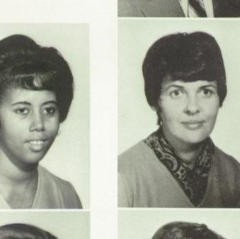 Dorothy Williams' Classmates profile album